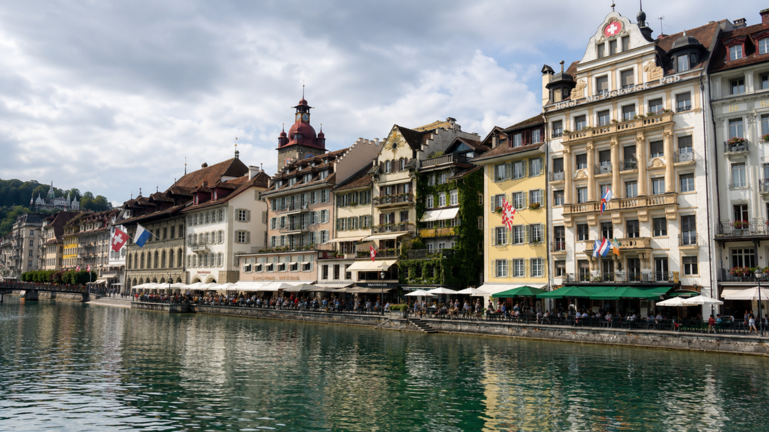 Walking Tour & Wine Tasting